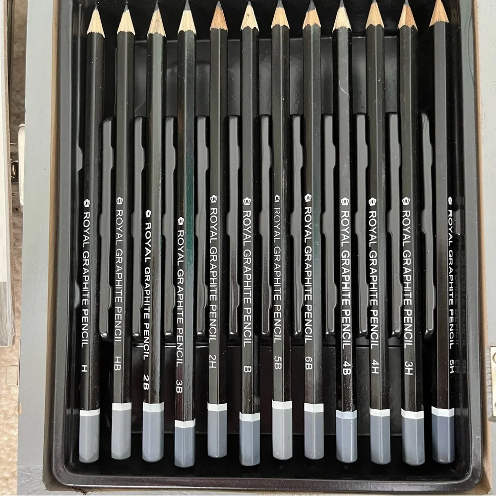 Royal & Langnickel Essentials Sketch Boxed Set